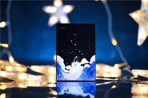 玩转时尚,用心守护:希捷携手潮玩IP翼魔狮EMOOS,共同引领科技新潮流 https://popsoft.com/wp-content/uploads/2022/07/%CF%A3%EE%BE%BD%EE%BF%9Dx%EE%BF%92%EE%BF%ADh%CA%A8%EE%BE%A1%EE%BE%B0%EE%BF%8A%D8%BB%EE%BE%A4%EE%BF%90%C7%A1%EE%BE%B1%EE%BF%81%EE%BE%AA%EE%BF%83%EE%BF%BB%EE%BE%BF%EE%BF%AE%EE%BF%92%C6%B6%EE%BE%AF%D3%B2%EE%BF%85%EE%BF%8C.jpg