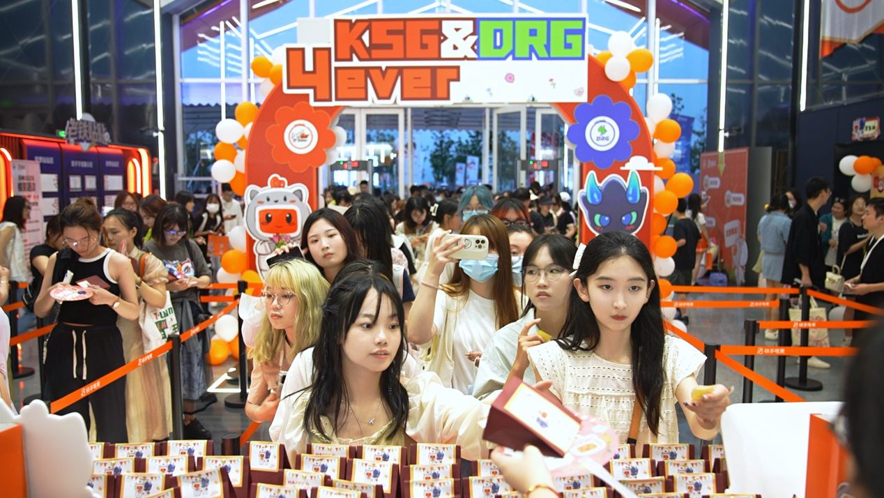 KPL夏季赛在快手太湖国际电竞馆火热开战，快手以电竞为支探索电竞商业新可能