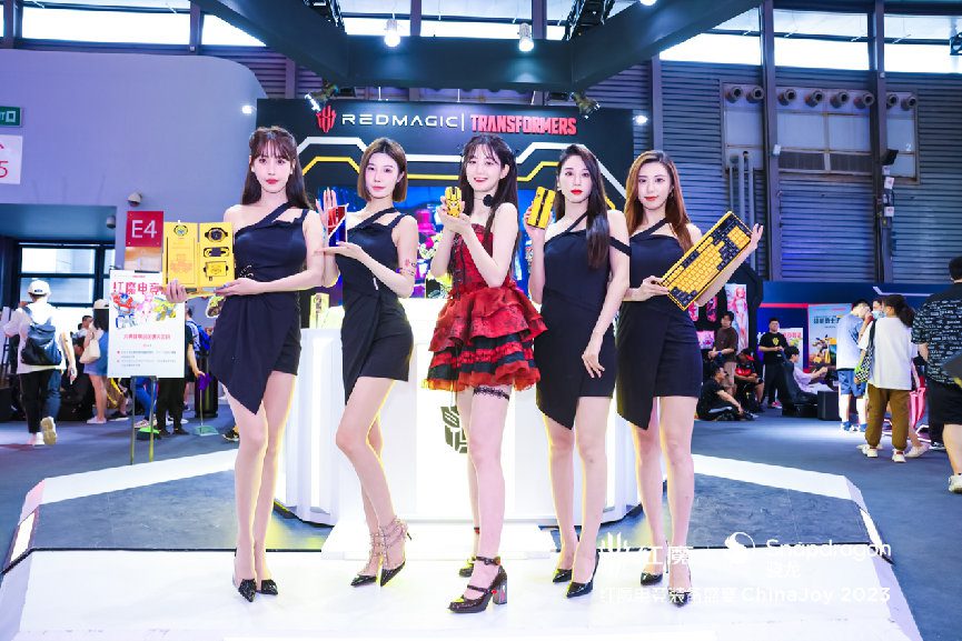 史上最全顶级电竞装备集体亮相,红魔携变形金刚空降 2023 ChinaJoy https://popsoft.com/wp-content/uploads/2023/08/%E5%9B%BE%E7%89%876-1.jpg